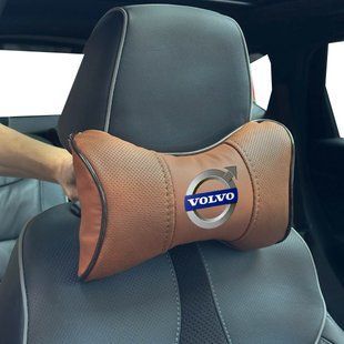 Купить Подушка на подголовник с логотипом Volvo Экокожа 3D Цветной лого Коричневые-Коричневый кант 1 шт 91602 Подушки на подголовник - под шею