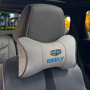 Купити Подушка на підголівник з логотипом Geely Екошкіра 3D Кольоровий лого Сірі-Сірий кант 1 шт 91723 Подушки на підголовник - під шию