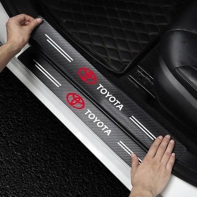 Купити Захисна плівка накладка на пороги для Toyota Чорний Карбон 4 шт 42645 Захисна плівка для порогів та ручок