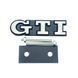 Купити Емблема напис GTI у решітку 91х21мм БІЛА+Чорна окантовка метал (на кріпленнях) 90650 Емблема напис на іномарки