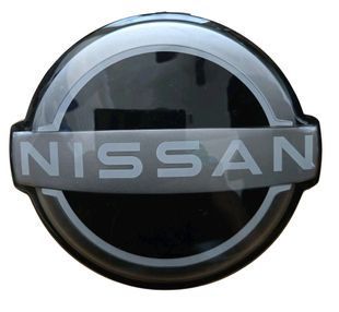 Купити Емблема решітки Nissan Rogue, X-Trail чорна хром 160&times;140 мм під радар (на напрямних) OEM 62890-6RM0A 94796 Емблеми на іномарки