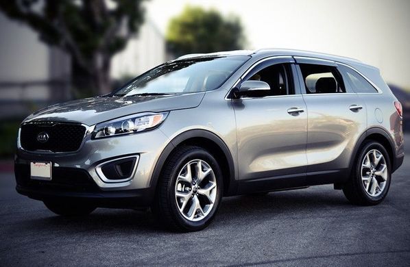Купить Дефлекторы окон ветровики Kia Sorento 2015- С Хром Молдингом 7721 Дефлекторы окон KIA