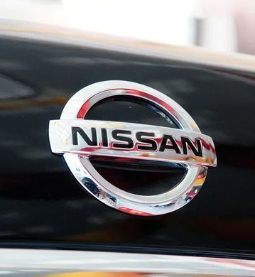 Купити Емблема решітки задня для Nissan Хром 140х120 мм Пластик (Завод) 89225 Емблеми на іномарки