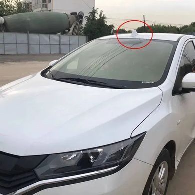 Купить Антенна декоративная акулий плавник на крышу авто (Активная Радиоантенна) 175 x 53 мм Карбон 96626 Антенны