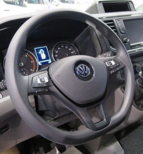 Купить Чехол Оплетка Руля для Volkswagen Crafter 2017-2024 Кожа (Модельная Выкройка) №79 101088 Оплетки на Руль