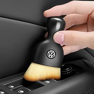 Купить Щетка с логотипом Volkswagen №1 для чистки салона автомобиля 90173 Щетки для детейлинга