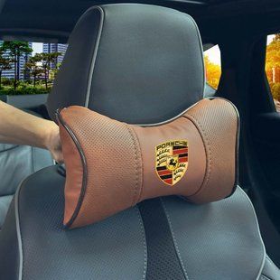 Купити Подушка на підголівник з логотипом Porsche Екошкіра 3D Кольоровий лого Коричневий-Коричневий кант 1 шт 91770 Подушки на підголовник - під шию